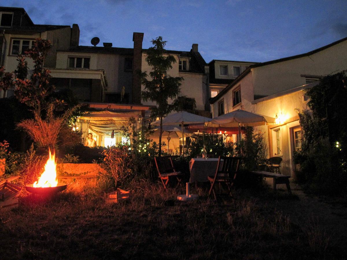 Liegen;schaft Hotel Oestrich-Winkel